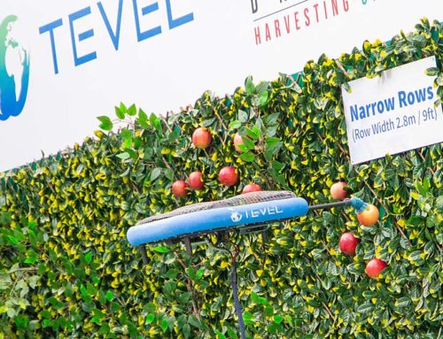 Flying harvest robot demo drew a crowd at Interpoma — Video