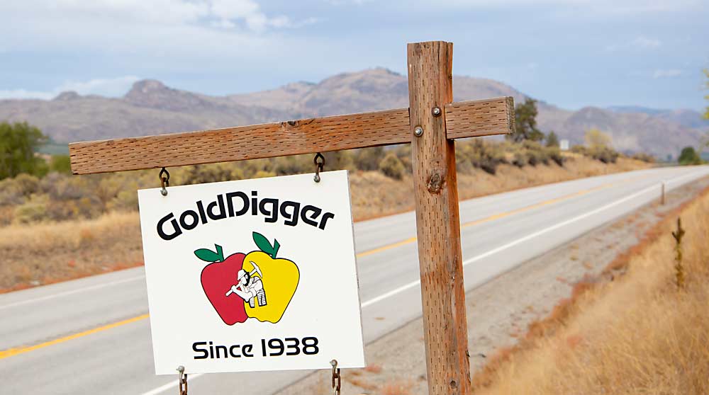 Signs identifying growers of the Oroville-based Gold Digger Apples cooperative, which went out of business in 2016, still line roadways in the area. Most of the growers switched to Chelan Fruit. (Ross Courtney/Good Fruit Grower)