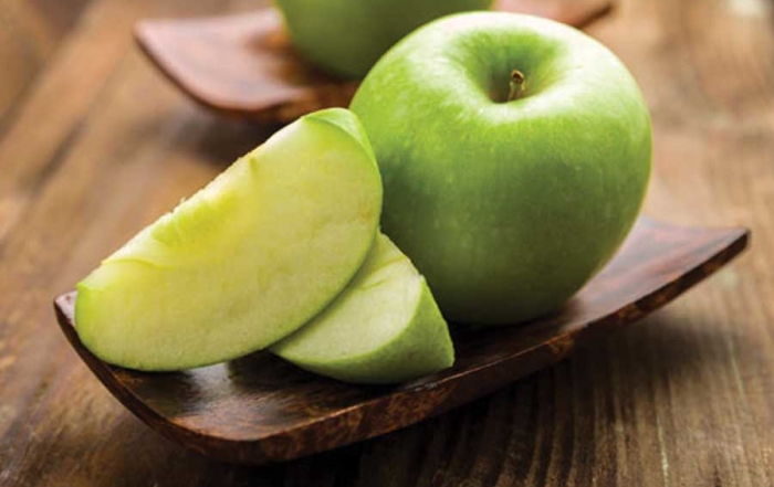 A new product patented by Cal Poly prevents keeps sliced apples looking fresh. (Courtesy California Polytechnic State University)