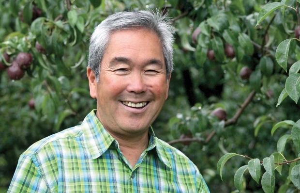 For the first seven years after returning to the orchard, Gordy Sato did nothing but farm with his father. At right, his orchard has a spectacular view of Mount Hood. (Geraldine Warner/Good Fruit Grower)