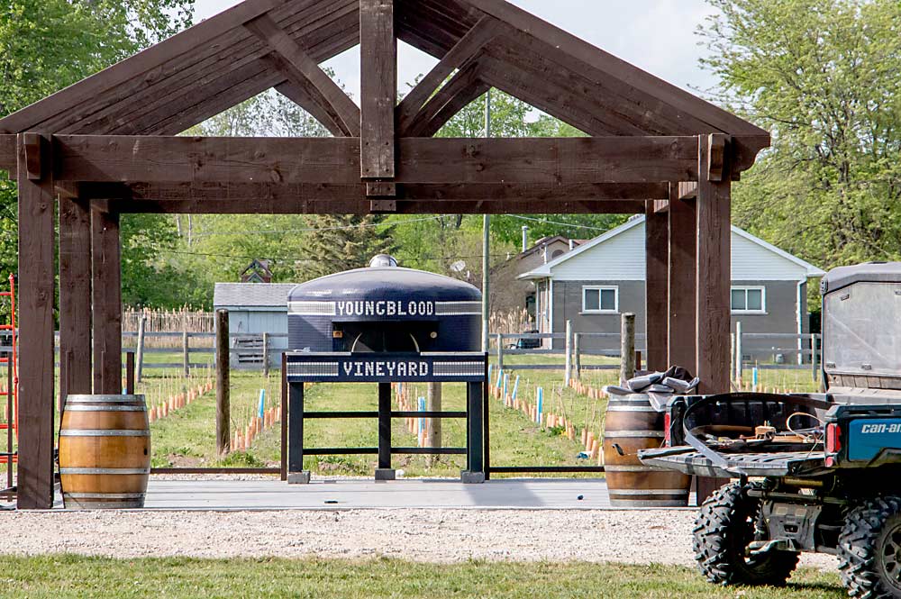 Youngblood Vineyard bought a new pergola and pizza oven for the 2021 season. A local magazine named the winery “Best Place to Drink Outdoors” in 2020. The outdoor focus helped the winery adjust to pandemic restrictions. (Matt Milkovich/Good Fruit Grower)