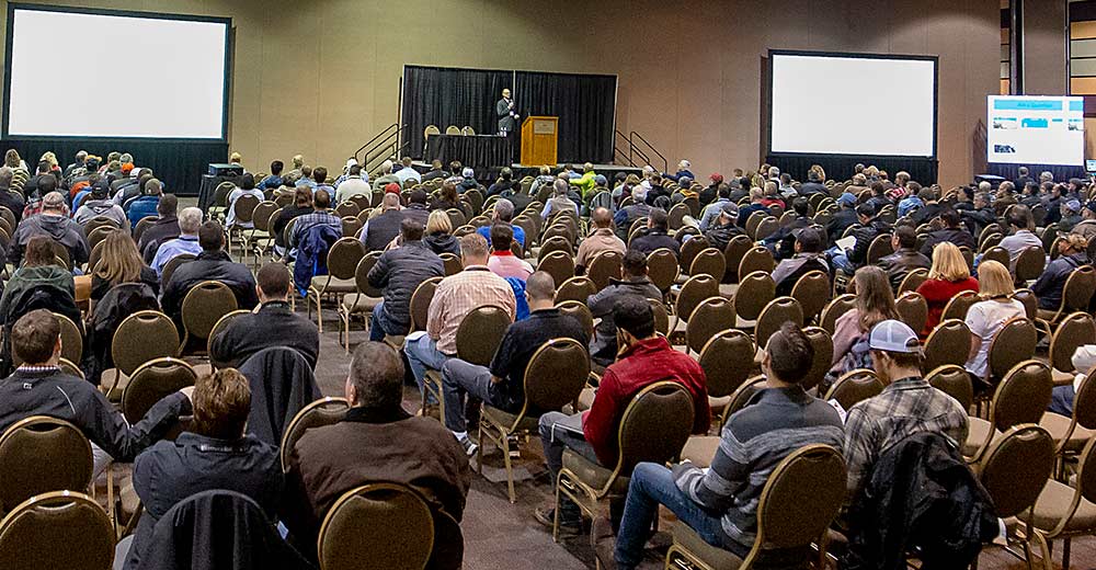 Jon DeVaney, president of the Washington State Tree Fruit Association, speaks at the group’s 2017 annual meeting in Kennewick, Washington. The event and accompanying trade show return to Kennewick in December. (TJ Mullinax/Good Fruit Grower)