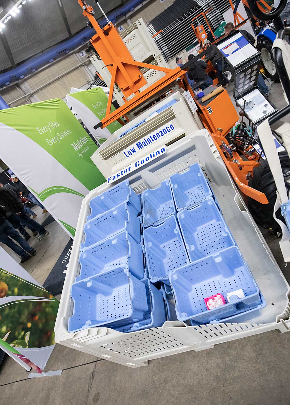 New in-bin tote system on display during the first day of the Washington State Tree Fruit Association's NW Hort Expo on Monday, December 6, 2021 at the Yakima Valley SunDome in Yakima, Washington. (TJ Mullinax/Good Fruit Grower)